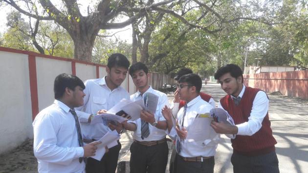 CBSE 2019 Question paper Analysis: CBSE Class 12 accountancy students complained there were typo error in the question paper. Also the paper was lengthy and confusing.(Rajeev Mullick/HT Photo) CBSE 2019 Question paper Analysis: CBSE Class 12 accountancy students complained there were typo error in the question paper. Also the paper was lengthy and confusing.(Rajeev Mullick/HT Photo)