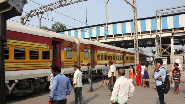 Railway RRB Group D PET Exam Date 2019 declared Today: The Railway Recruitment Cell (RRC), Central Railway has released date from which PET is expected to start for candidates who have cleared the Computer based test (CBT).(HT file) Railway RRB Group D PET Exam Date 2019 declared Today: The Railway Recruitment Cell (RRC), Central Railway has released date from which PET is expected to start for candidates who have cleared the Computer based test (CBT).(HT file)