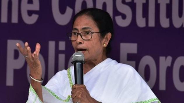 In the run up to Lok Sabha elections 2019, West Bengal’s Mamata Banerjee government has had several run ins with the Centre on issues ranging from the CBI questioning of Kolkata police chief to permission for rallies.(ANI file photo)