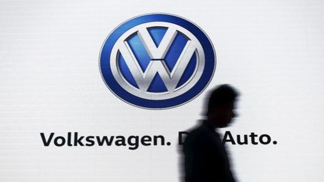 The National Green Tribunal (NGT) on Thursday imposed a <span class='webrupee'>?</span>500 crore penalty on German automaker Volkswagen for using a “cheat device” in its diesel cars to deceive emission tests.(REUTERS)
