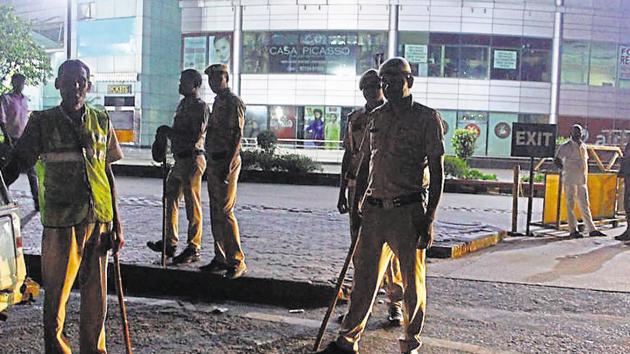 A 21-year-old man, was allegedly beaten up by a group of men after he was conned into reaching a compromise over an alleged confrontation at a birthday party in Bhondsi. (Yogendra Kumar/HT File PHOTO) A 21-year-old man, was allegedly beaten up by a group of men after he was conned into reaching a compromise over an alleged confrontation at a birthday party in Bhondsi. (Yogendra Kumar/HT File PHOTO)