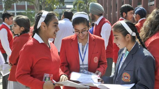 CBSE Class 10th Mathematics paper Analysis : Students coming out after appearing in Class 10 exam of CBSE at Guru Nanak Public School, Sarabha Nagar, in Ludhiana on Thursday.(Gurminder Singh/Hindustan Times)