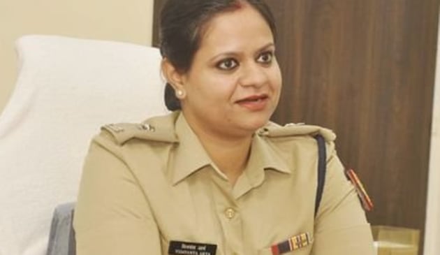 Deputy commissioners of police Vijayanta Arya, Monika Bharadwaj and Nupur Prasad say they are teaching their children that cooking is as much a man’s job as it is of a woman.(Twitter/vijayantagoyal) Deputy commissioners of police Vijayanta Arya, Monika Bharadwaj and Nupur Prasad say they are teaching their children that cooking is as much a man’s job as it is of a woman.(Twitter/vijayantagoyal)