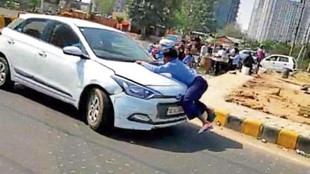 A video grab of the incident on Thursday in Ghaziabad (HT Photo) A video grab of the incident on Thursday in Ghaziabad (HT Photo)