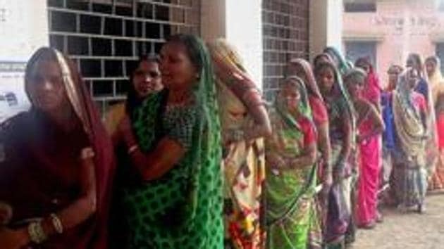 Women queue up to cast their votes during the 2018 Assembly elections in Chhattisgarh.(PTI file photo)