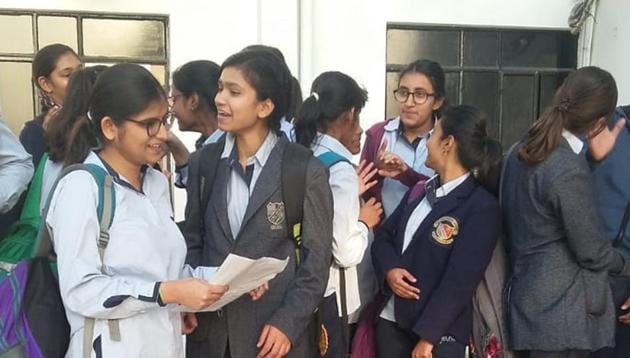 Students of ISC psychology paper at City Montessori School, Aliganj campus 1, Lucknow on Friday (HT) Students of ISC psychology paper at City Montessori School, Aliganj campus 1, Lucknow on Friday (HT)