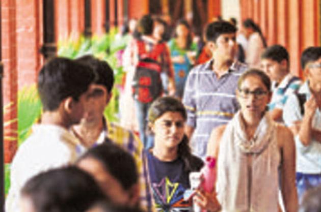 Registration for all undergraduate, postgraduate, M.Phil and PhD courses will begin on April 15 and end on May 7.   The varsity portal will reopen on May 20 for two weeks for updating marks and courses (Saumya Khandelwal/HT PHOTO)
