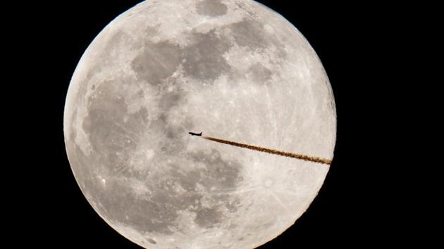 NASA’s Lunar Reconnaissance Orbiter (LRO) spacecraft has observed water molecules moving around the dayside of the Moon.(AFP)