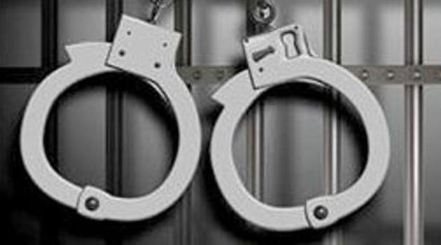 Two men in their twenties were arrested by the Dadri police in the intervening hours of Friday and Saturday for their suspected involvement in a robbery at a men’s clothing showroom in the main market of Dadri in February.(File Photo)