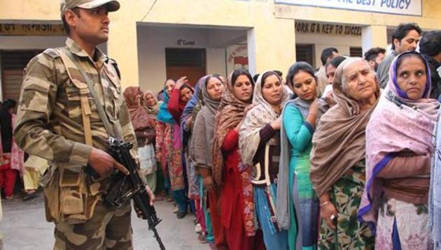 With nearly 90 crore voters across 10 lakh booths in 543 constituencies, India is set to hold its 17th Lok Sabha elections over the next few weeks. The tenure of the current Lok Sabha ends on June 3. (HT File Photo) With nearly 90 crore voters across 10 lakh booths in 543 constituencies, India is set to hold its 17th Lok Sabha elections over the next few weeks. The tenure of the current Lok Sabha ends on June 3. (HT File Photo)