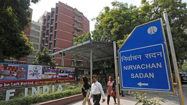 Lok Sabha Elections 2019: The Election Commission has decided to use VVPAT at all 163,331 polling booths. (REUTERS) Lok Sabha Elections 2019: The Election Commission has decided to use VVPAT at all 163,331 polling booths. (REUTERS)
