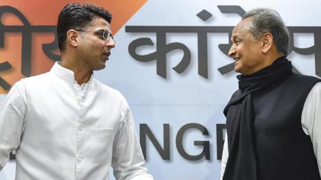Rajasthan Congress president and Rajasthan deputy CM Sachin Pilot and chief minister Ashok Gehlot. According to experts, in Lok Sabha Elections 2019, the party may not be able to get benefit of being in power in the state.(AP File)