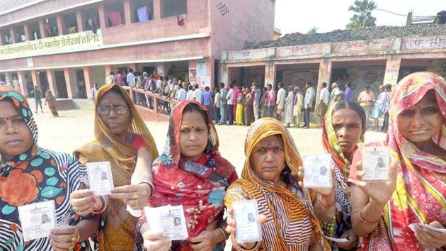 In all five phases of assembly polls in 2015, women voters outnumbered men. In 2014 Lok Sabha polls also, women overtook men in several constituencies (HT) In all five phases of assembly polls in 2015, women voters outnumbered men. In 2014 Lok Sabha polls also, women overtook men in several constituencies (HT)