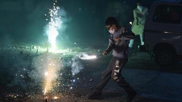With no green firecrackers available in the market, nor any definition of these, there was no legal sale of firecrackers in NCR, although some local administrations turned a blind eye to violations. (PTI/File Photo) With no green firecrackers available in the market, nor any definition of these, there was no legal sale of firecrackers in NCR, although some local administrations turned a blind eye to violations. (PTI/File Photo)