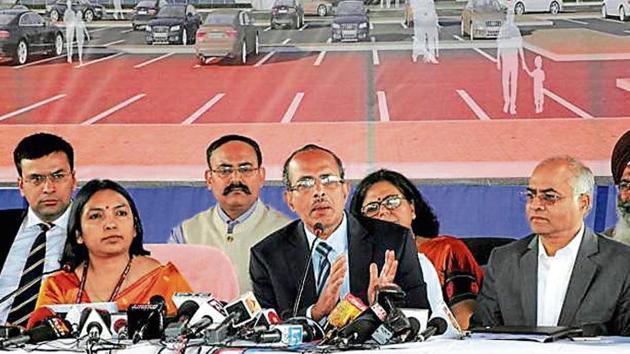 MHA joint secretary SCL Das (centre) addresses a press conference after a meet Pakistan delegates, in Attari, Thursday.(PTI)