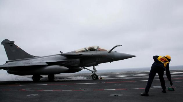 A French Rafale fighter jet prepares to take off from the French aircraft carrier Charles de Gaulle in the Mediterranean sea.(REUTERS/Representative image)