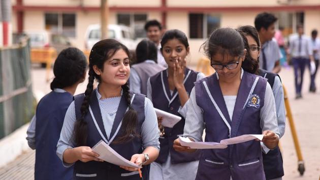 CBSE 2019 Question paper Analysis: Students of Class 12 coming out of HEMA higher secondary school after appearing in CBSE Class 12 exam of Business studies in Bhopal on Thursday.(Mujeeb Faruqui/HT Photo)