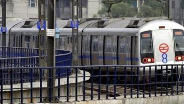 A Delhi Metro Rail Corporation (DMRC) spokesperson said that smoke was reported from the train around 2.35pm when it left from Pragati Maidan station.(File Photo) A Delhi Metro Rail Corporation (DMRC) spokesperson said that smoke was reported from the train around 2.35pm when it left from Pragati Maidan station.(File Photo)