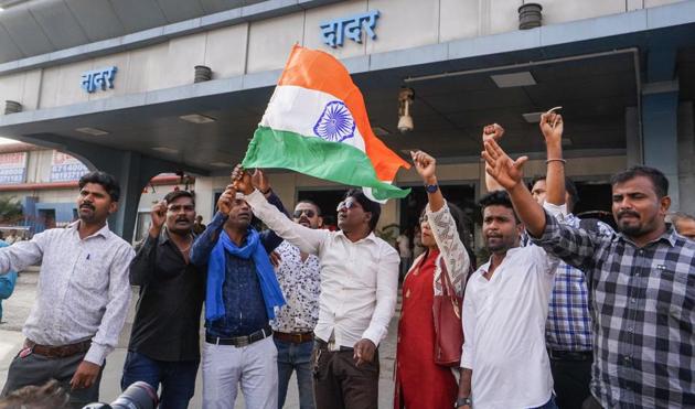 People in Mumbai celebrate India’s air strike on a Pakistan-based terror camp, February 26 (Hemanshi Kamani/ Hindustan Times) People in Mumbai celebrate India’s air strike on a Pakistan-based terror camp, February 26 (Hemanshi Kamani/ Hindustan Times)