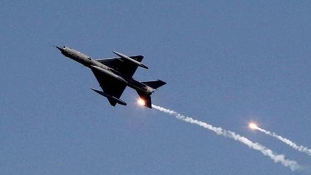 The Indian Air Force (IAF) conducted an operational exercise over the skies of border areas in Jammu and Kashmir and Punjab on Thursday night . (HT File Photo) The Indian Air Force (IAF) conducted an operational exercise over the skies of border areas in Jammu and Kashmir and Punjab on Thursday night . (HT File Photo)