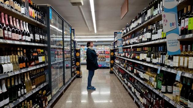 Mariana Elias shops at the supermarket near her apartment in Barcelona. In Spain she enjoys basic services such as public transport that her compatriots can no longer take for granted. “In Venezuela I would never take public transport unless I had no other choice. I would pray and ask all the deities to make me invisible so I wouldn’t get robbed,” said the bubbly, bilingual Elias. (Ana Maria Arevalo Gosen / REUTERS) Mariana Elias shops at the supermarket near her apartment in Barcelona. In Spain she enjoys basic services such as public transport that her compatriots can no longer take for granted. “In Venezuela I would never take public transport unless I had no other choice. I would pray and ask all the deities to make me invisible so I wouldn’t get robbed,” said the bubbly, bilingual Elias. (Ana Maria Arevalo Gosen / REUTERS)