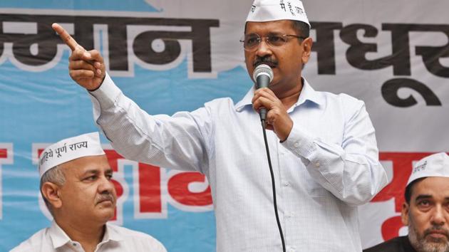 Additional Chief Metropolitan Magistrate Samar Vishal asked Arvind Kejriwal, Rajya Sabha member Sushil Kumar Gupta, MLA Manoj Kumar and Atishi, who is the AAP’s candidate from East Delhi, to appear before the court on April 30.(File Photo)