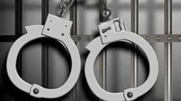 The Mumbai cyber police on Saturday arrested three people – a Nigerian couple and an auto rickshaw driver from Navi Mumbai – for cheating a 57-year-old Mahim resident of Rs 74 lakh. (Representative Image)(HT File)