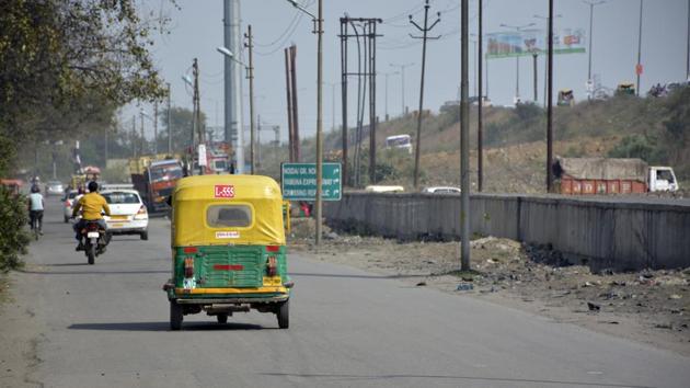 A city court on Friday sentenced two men  to 10 years of rigorous imprisonment for assaulting, robbing and stealing an auto-rickshaw from a 32-year-old driver in November 2017. (Photo by Sakib Ali / Hindustan Times) (HT Photo)