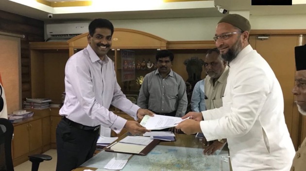 AIMIM president Asaduddin Owaisi files his nomination from Hyderabad parliamentary constituency. (ANI/Twitter) AIMIM president Asaduddin Owaisi files his nomination from Hyderabad parliamentary constituency. (ANI/Twitter)