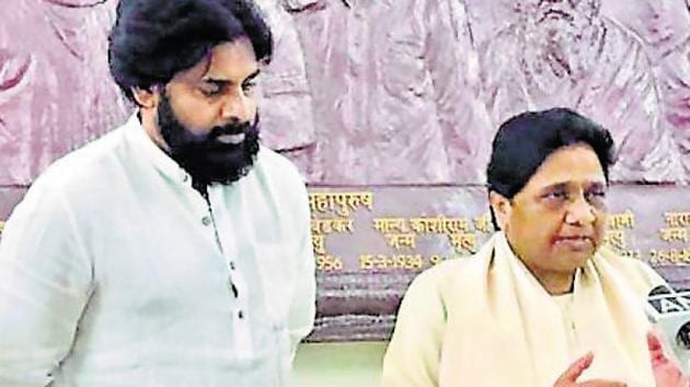 BSP chief Mayawati has announced her party’s alliance with actor-turned-politician Pawan Kalyan-led Jana Sena Party (JSP) in Andhra Pradesh for the 2019 Lok Sabha Elections. (HT Photo) BSP chief Mayawati has announced her party’s alliance with actor-turned-politician Pawan Kalyan-led Jana Sena Party (JSP) in Andhra Pradesh for the 2019 Lok Sabha Elections. (HT Photo)
