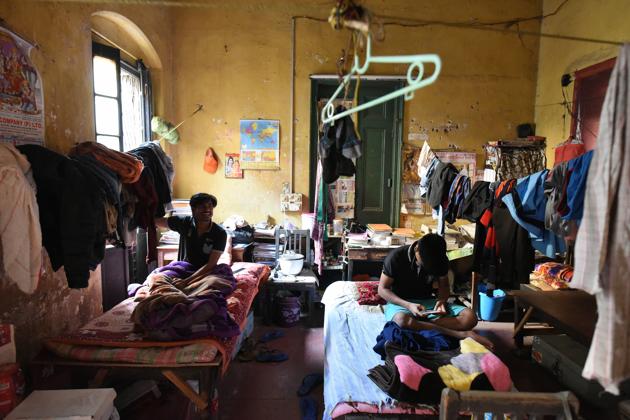 A room at Baptist Mission Students Hall. In messbaris, people preferred to live with those from similar backgrounds, so the messes were organised by community — a Marwari mess, an Odia one, a Goan messbari, one for nurses, and one for refugees from China. There were even some posh boarding houses in central parts of the city for Europeans. (Arijit Sen/HT Photo) A room at Baptist Mission Students Hall. In messbaris, people preferred to live with those from similar backgrounds, so the messes were organised by community — a Marwari mess, an Odia one, a Goan messbari, one for nurses, and one for refugees from China. There were even some posh boarding houses in central parts of the city for Europeans. (Arijit Sen/HT Photo)