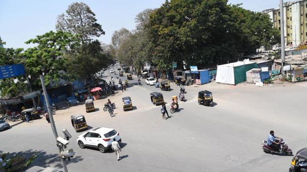The spot in Deluxe Chowk, Pimpri where the incident took place. (HT PHOTO) The spot in Deluxe Chowk, Pimpri where the incident took place. (HT PHOTO)