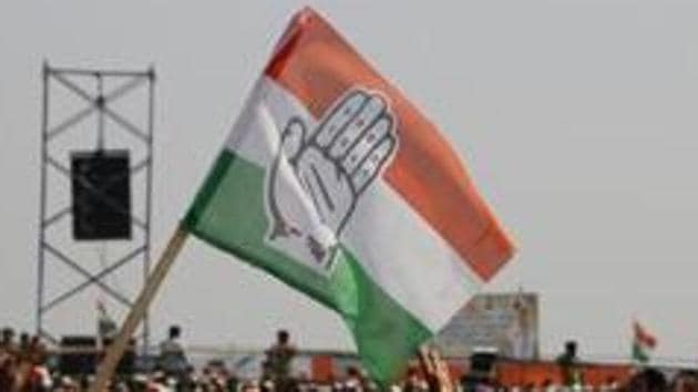 Congress’ Gautam Budh Nagar unit is of the view that the party candidate from the Lok Sabha seat, Arvind Singh Chauhan will not be able to fight the election effectively as party workers are not familiar with him.(HT File Photo)