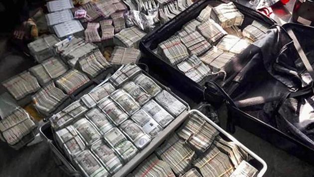 The Lucknow police, on Sunday, managed to recover merely ₹12.86 lakh out of the missing ₹1.65 crore cash that was recovered from the three accused of the dacoity at the trader’s flat in Omaxe Residency apartments in Gosaiganj on March 9. (Representative Image) (PTI) The Lucknow police, on Sunday, managed to recover merely ₹12.86 lakh out of the missing ₹1.65 crore cash that was recovered from the three accused of the dacoity at the trader’s flat in Omaxe Residency apartments in Gosaiganj on March 9. (Representative Image) (PTI)