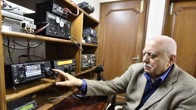 Rahul Kapoor, 69, shows the ham radio set-up at his residence, at Surya Niketan, New Delhi. He was only 16 when he got his ham license.(Sanjeev Verma/HT PHOTO)