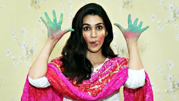 On the occasion of Holi, Kriti Sanon wishes everyone lots of happiness and good health.(Manav Manglani)