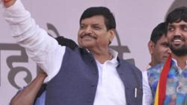Pragatisheel Samajwadi Party-Lohia (PSP-L) chief Shivpal Singh Yadav announced a political front in Lucknow on Tuesday with Peace Party and the Krishna Patel faction of Apna Dal. (HT FIle Photo) Pragatisheel Samajwadi Party-Lohia (PSP-L) chief Shivpal Singh Yadav announced a political front in Lucknow on Tuesday with Peace Party and the Krishna Patel faction of Apna Dal. (HT FIle Photo)