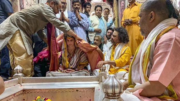 Congress leader Priyanka Gandhi Vadra at Kashi Vishwanath temple in Varanasi on Wednesday.(PTI Photo)