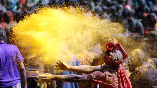 Holi is celebrated with the name Holika Dahan or Choti Holi on first evening of the festival and the following day is called Holi. In different parts of the country it is known with different names. (RAHUL RAUT/HT PHOTO) 