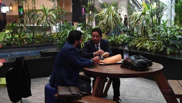 Across town, Abhimanyu Mawatwal (not pictured) was settling down for lunch at a food court in Worldmark Aerocity, a grand commercial centre boasting purified air. A meal here could cost twice Singh’s monthly salary, but it is a price Mawatwal was willing to pay because outside the smog is at hazardous levels. “I love to come here for my meals. It is like getting a quick oxygen shot,” the office worker said. (Sajjad Hussain / AFP) Across town, Abhimanyu Mawatwal (not pictured) was settling down for lunch at a food court in Worldmark Aerocity, a grand commercial centre boasting purified air. A meal here could cost twice Singh’s monthly salary, but it is a price Mawatwal was willing to pay because outside the smog is at hazardous levels. “I love to come here for my meals. It is like getting a quick oxygen shot,” the office worker said. (Sajjad Hussain / AFP)
