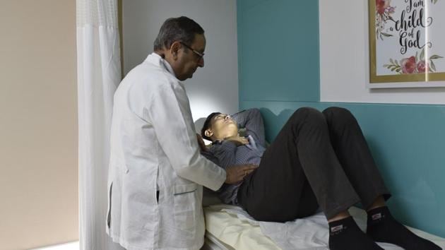 It is believed Chennai-based Apollo Hospitals, which has a presence in Bangladesh and Oman, and New Delhi-based Max Healthcare are eyeing the Iraqi market.(Saumya Khandelwal/HT File Photo)