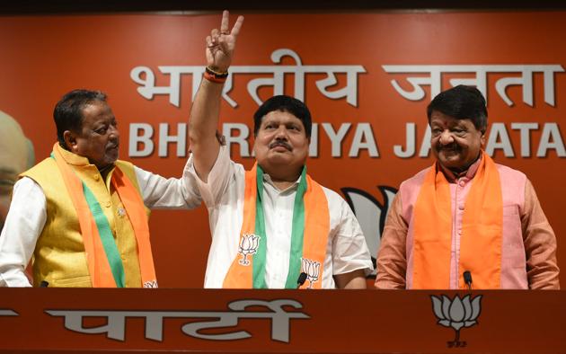Singh, who won four consecutive elections for Bengal’s ruling party from Bhatpara assembly constituency, switched to the BJP . (HT Photo) Singh, who won four consecutive elections for Bengal’s ruling party from Bhatpara assembly constituency, switched to the BJP . (HT Photo)