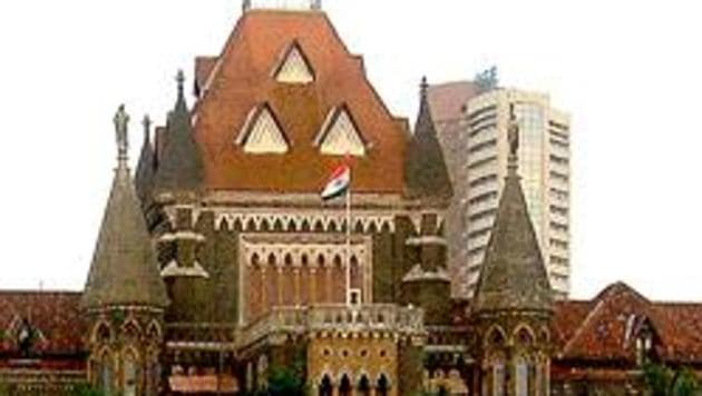 The Bombay HC granted a chance to BJP corporator Murji Patel to accept responsibility for the banners, tender apology and offer adequate compensation to BMC and its staff.(HT Photo)