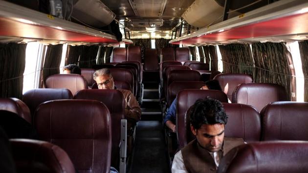 “Pakistan makes it easy for Kashmiris to get a visa,” Mir said. “In some ways, Pakistan and India have a very good relationship. We have had a lot of damage. We want friendship, not guns.” In an attempt to maintain close links to Indian Kashmir, Pakistan often approves visas for its population the same day. For the vast majority however, the visa often takes as long as three months. (Alasdair Pal / REUTERS) “Pakistan makes it easy for Kashmiris to get a visa,” Mir said. “In some ways, Pakistan and India have a very good relationship. We have had a lot of damage. We want friendship, not guns.” In an attempt to maintain close links to Indian Kashmir, Pakistan often approves visas for its population the same day. For the vast majority however, the visa often takes as long as three months. (Alasdair Pal / REUTERS)