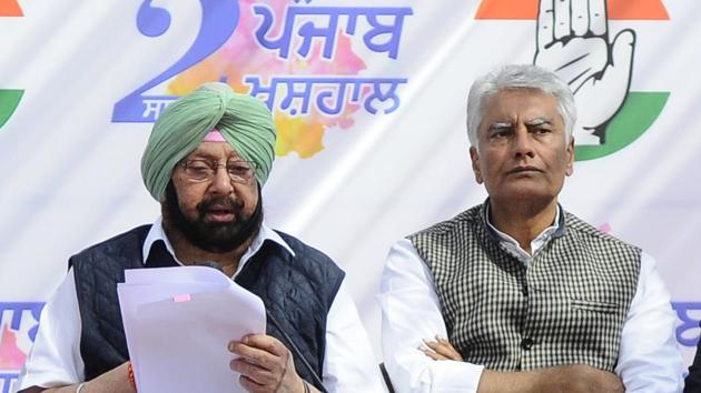 Punjab CM Capt Amarinder Singh and Sunil Jhakar,Punjab Congress chief at a press conference, March 16, 2019. The Congress, which won only three seats Lok Sabha seats in 2014, made a spectacular comeback three years later in the state elections, winning a two-thirds majority in the assembly and routing the ruling SAD-BJP combine.(Anil Dayal / HT Photo)