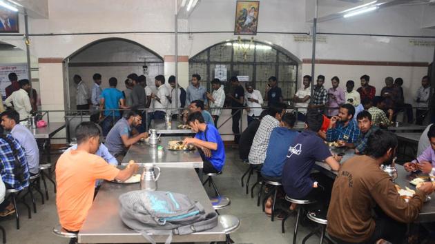 Currently 850 students are registered members of the refectory, while 300 students avail the coupon system. The price for one meal is Rs 32.(SHANKAR NARAYAN/HT)