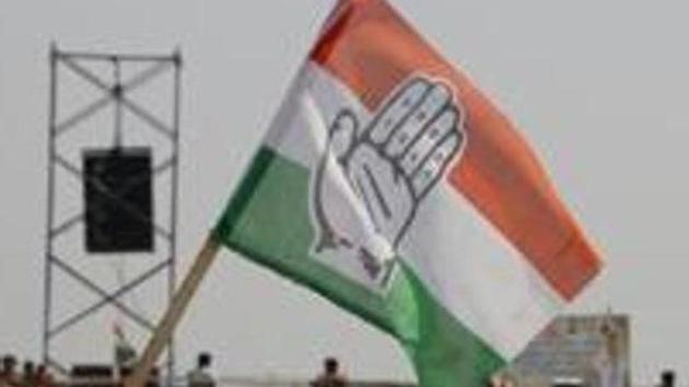 Apart from the task of defeating the ruling BJP-Shiv Sena in the Lok Sabha elections, the Congress is struggling to keep its house united with rising infighting.(Siddharaj Solanki /HT File Photo)
