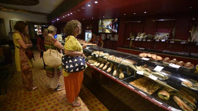 Pondicherry Cuisine - a blend of French and Tamil flavours- survives in some kitchens. “Many years have passed since the French left; Pondicherry has been assimilated into India,” said Annoussamy. It’s not just the French connect that’s fading. In 1910, Sri Aurobindo made Pondicherry his home. The Aurobindo Ashram was founded in 1926 and owns some of the old French buildings today (mostly coloured grey and white). (Biplov Bhuyan / HT Photo) Pondicherry Cuisine - a blend of French and Tamil flavours- survives in some kitchens. “Many years have passed since the French left; Pondicherry has been assimilated into India,” said Annoussamy. It’s not just the French connect that’s fading. In 1910, Sri Aurobindo made Pondicherry his home. The Aurobindo Ashram was founded in 1926 and owns some of the old French buildings today (mostly coloured grey and white). (Biplov Bhuyan / HT Photo)