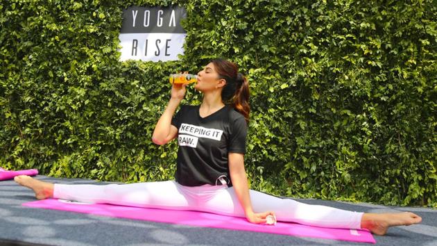 Jacqueline Fernandez was in Delhi recently, and along with RAW Pressery she hosted ‘Yoga Rise’ at Andaz Delhi in Aerocity.