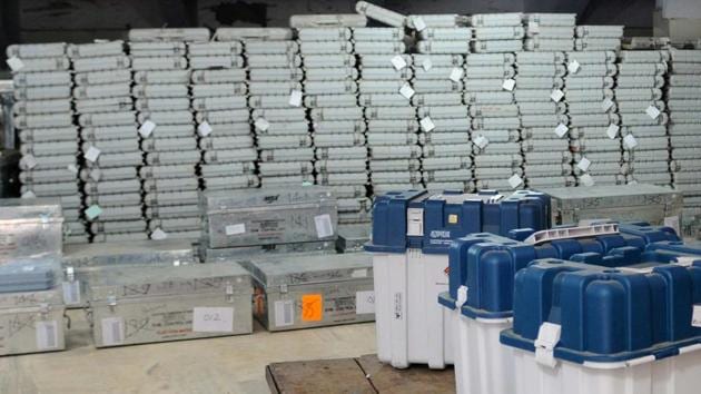 EVM and VVPAT machines stored in a strong room.(Diwakar Prasad/ Hindustan Times)
